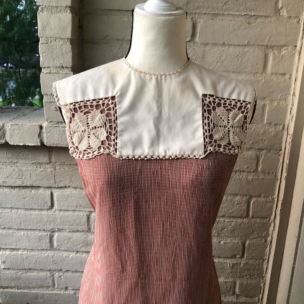 Vintage (1960s) Pilgrim Collar